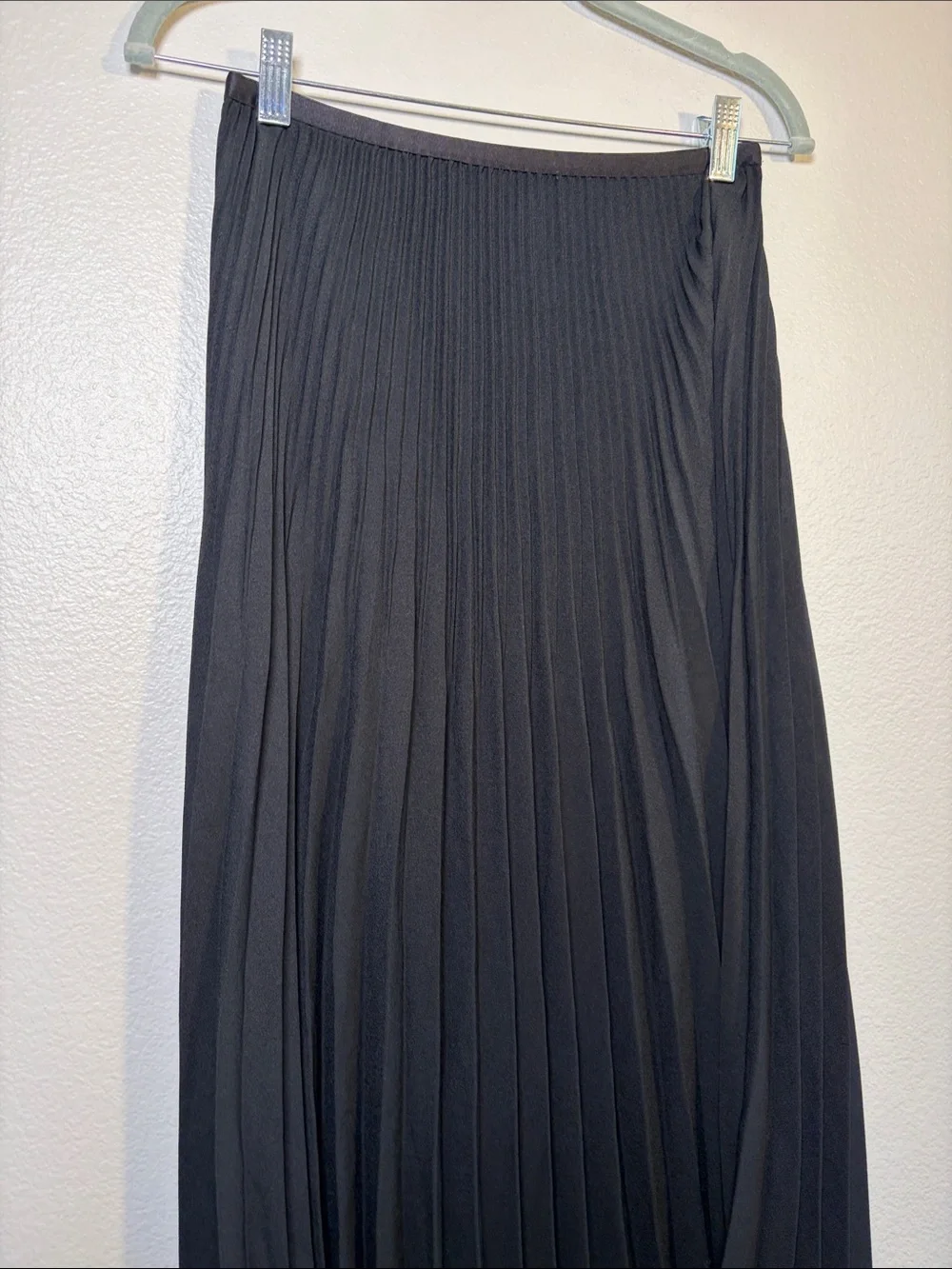Jenni Kayne Pleated Skirt in Black - M